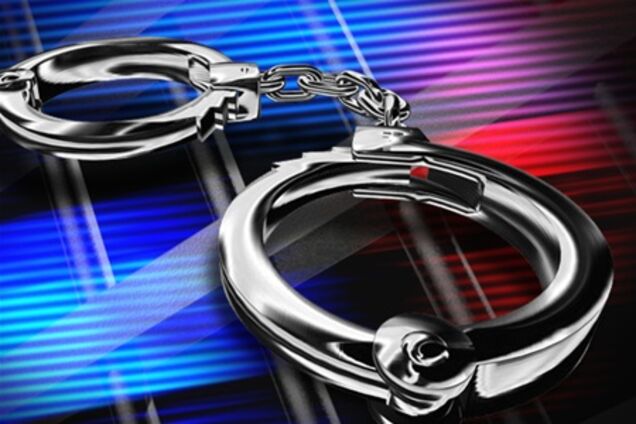 У Чернівцях залучили трьох членів ОЗУ за незаконний збут 'прослушок'