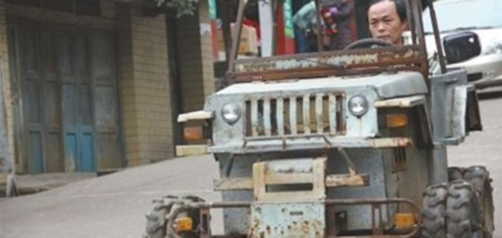 Китаец построил самодельный джип «Хаммер» за 630 долларов. Фото