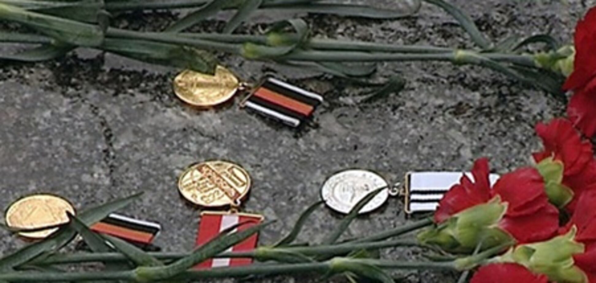 Донецкие чернобыльцы отказались от своих наград в знак протеста