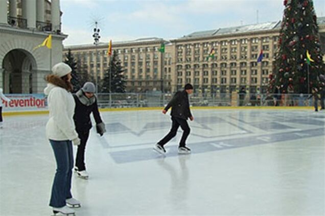 В Киеве зальют 68 катков 