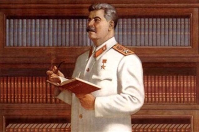 КПУ: памятники Сталину должны стоять в каждом украинском селе
