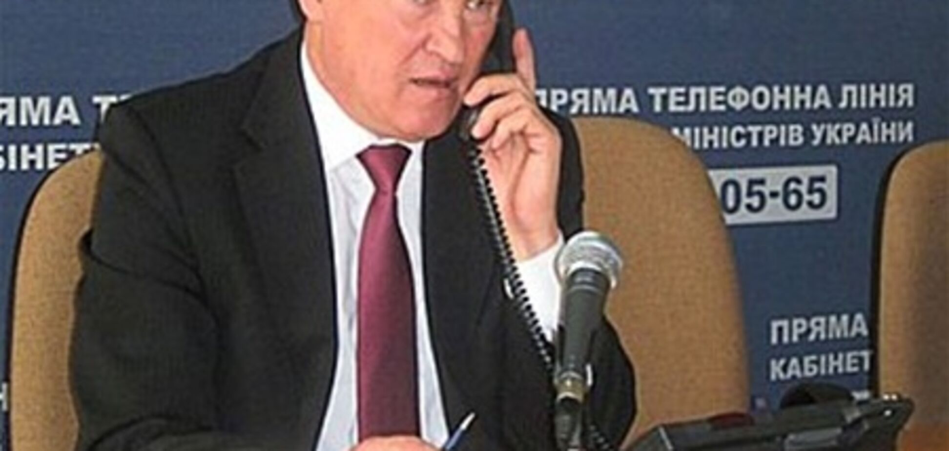 Глава Минздрава советует украинцам поменьше общаться друг с другом