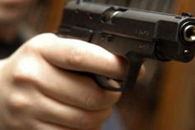 Помер один із поранених під час нальоту на донецький банк. Відео