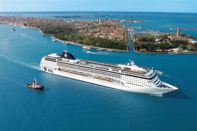Из Черногории по Средиземному морю будет ходить круизный лайнер 