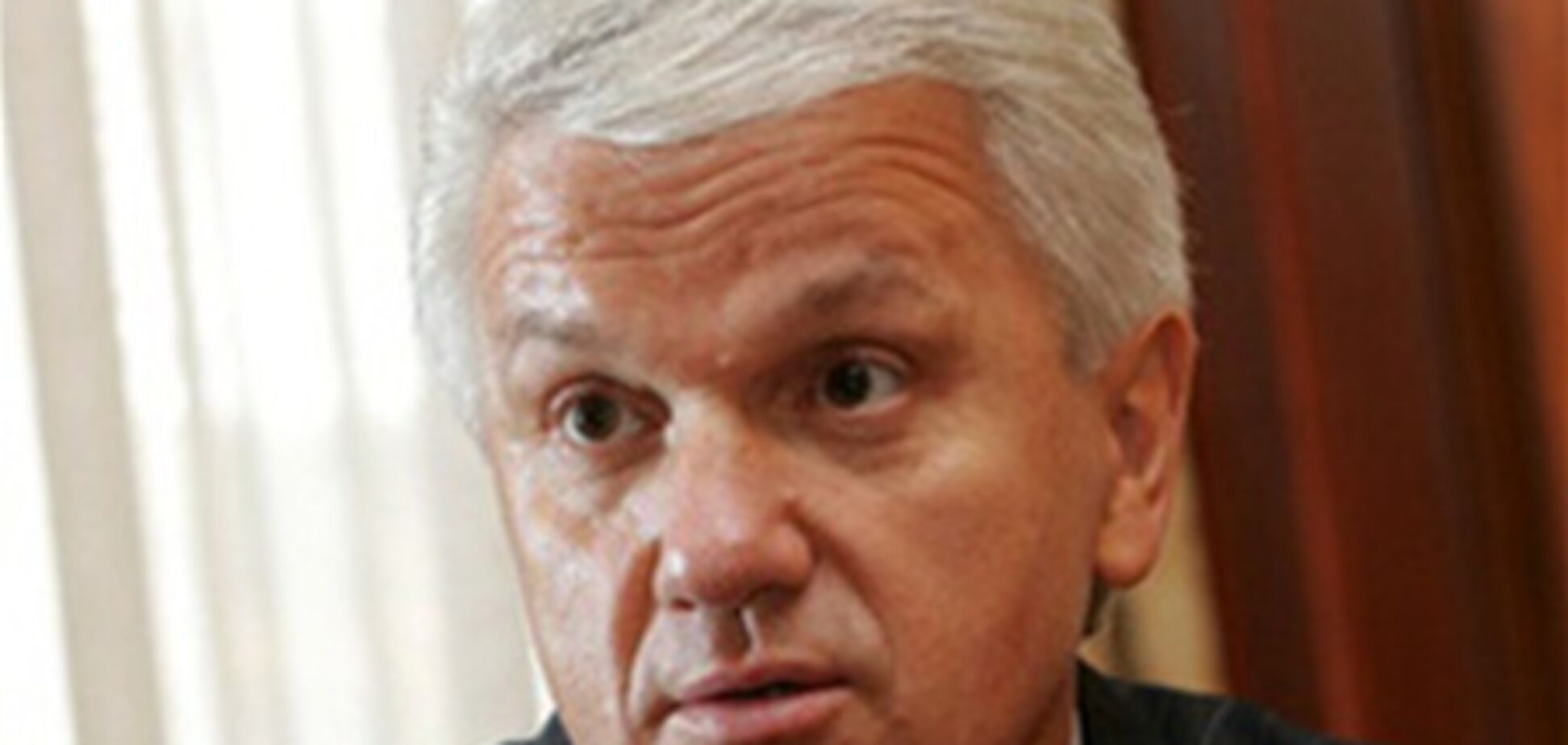 Литвин постоянно представляет себя на месте Тимошенко в СИЗО