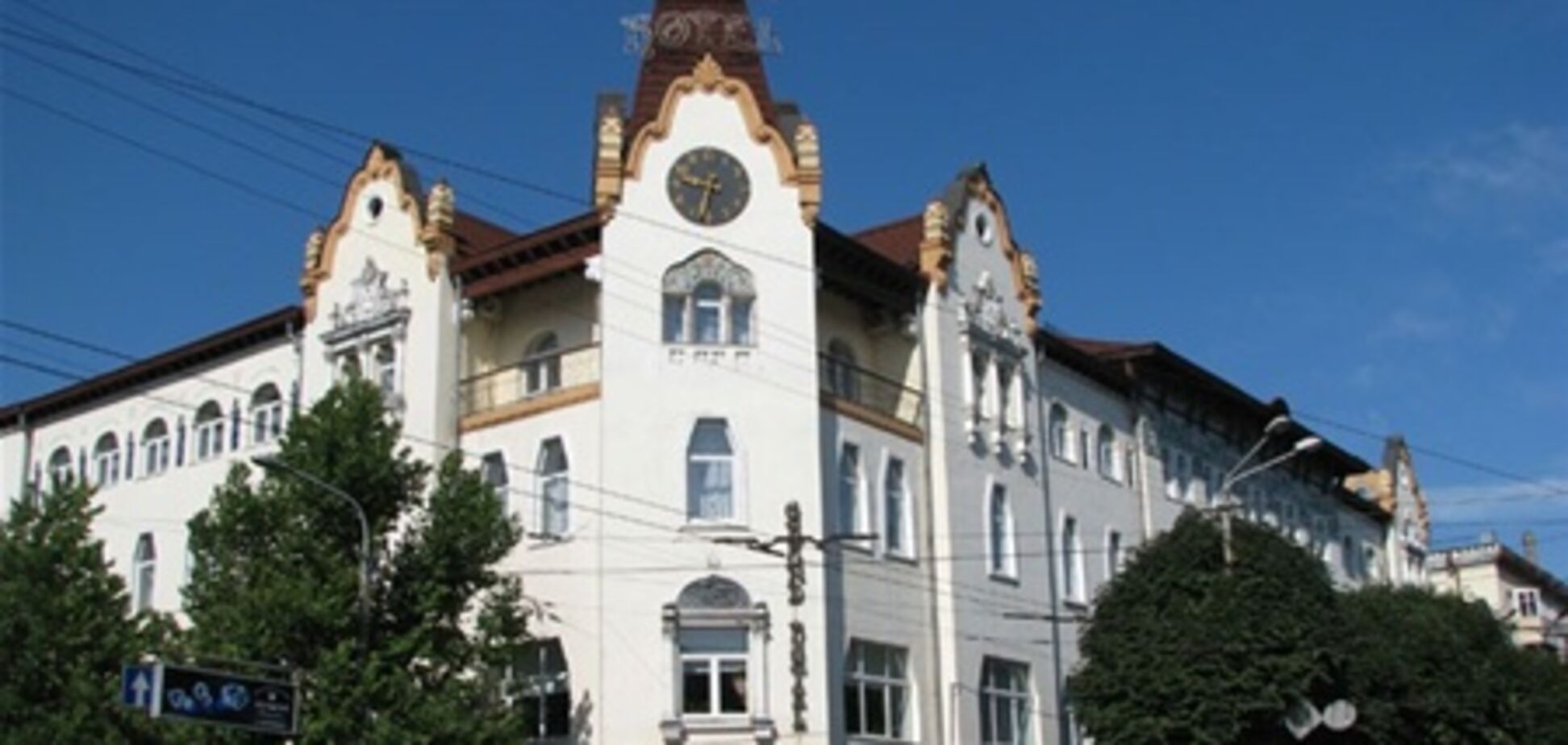 У Дніпропетровську загорівся 5-зірковий готель. Відео