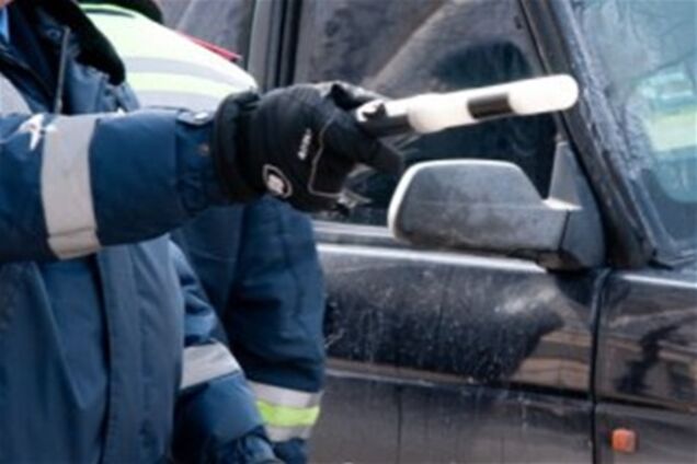 В Одесі викрали дорогий позашляховик разом з господарем