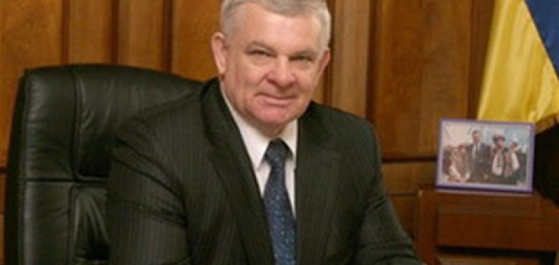 Губернатор Прикарпатья вступил в Партию регионов