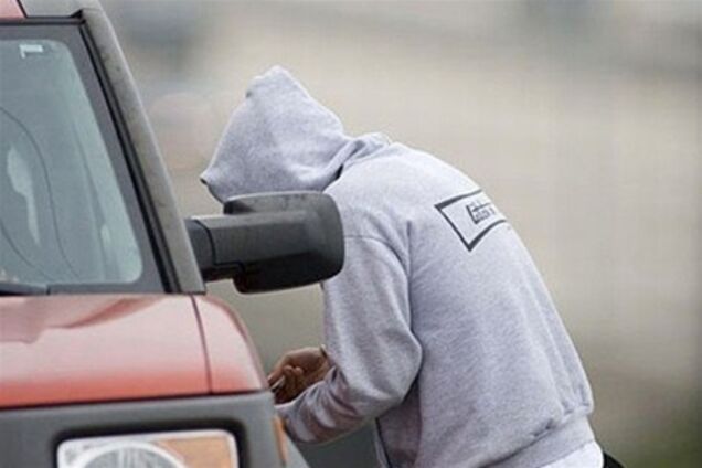 В Киеве угнали сразу несколько дорогих машин 