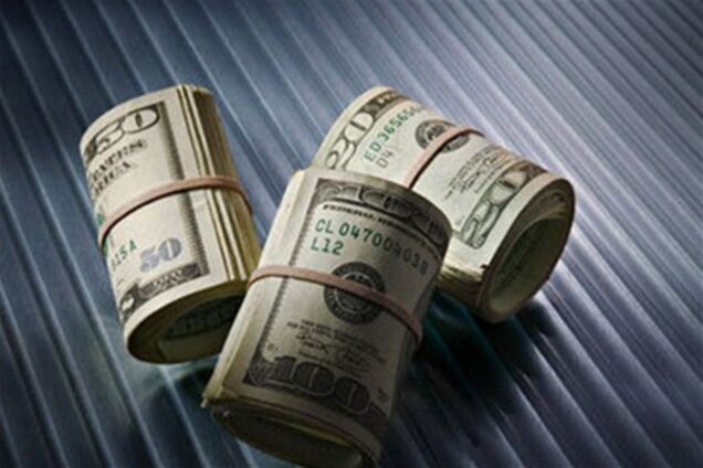 Хранить сбережения советуют в долларах, евро и банковском золоте