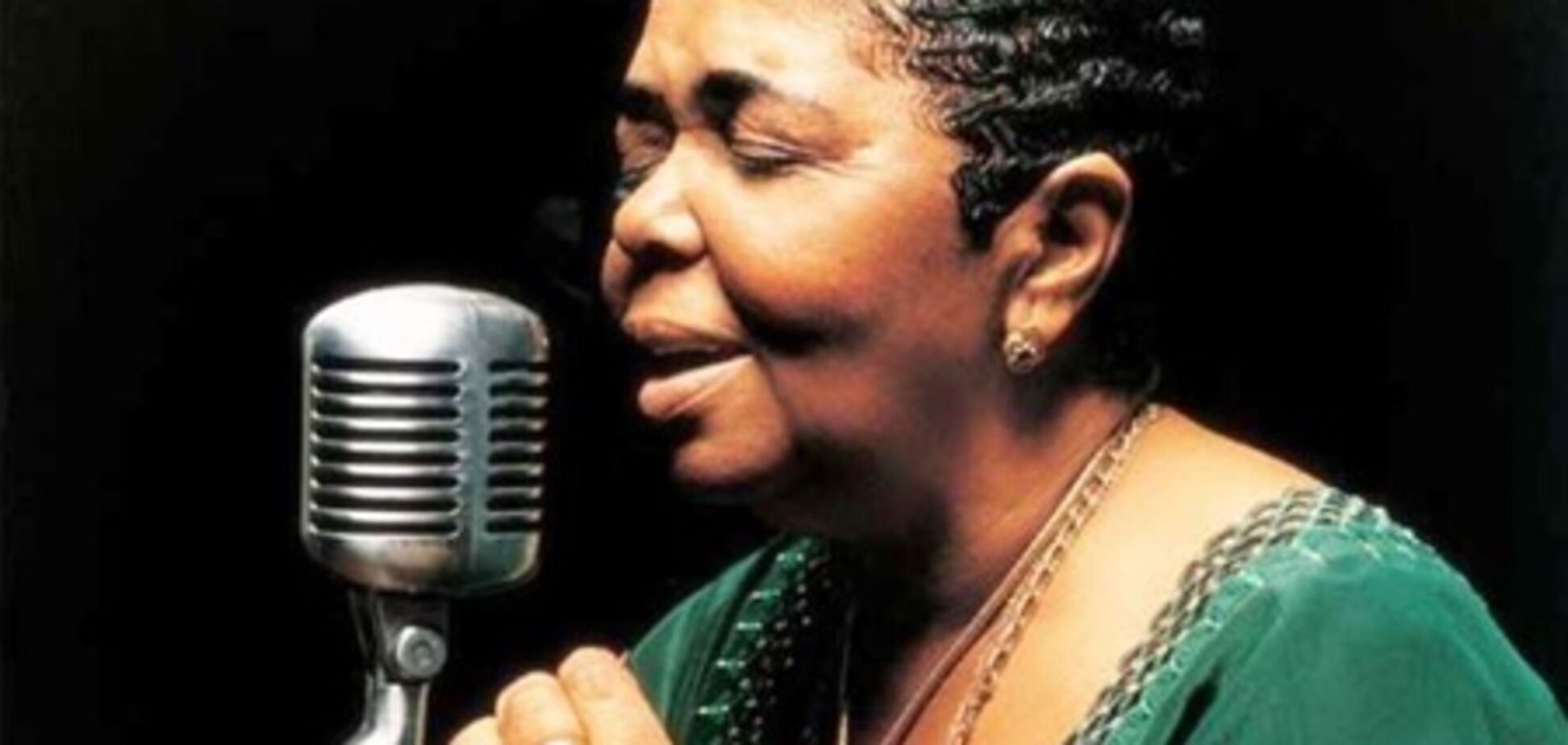 Померла Сезарія Евора