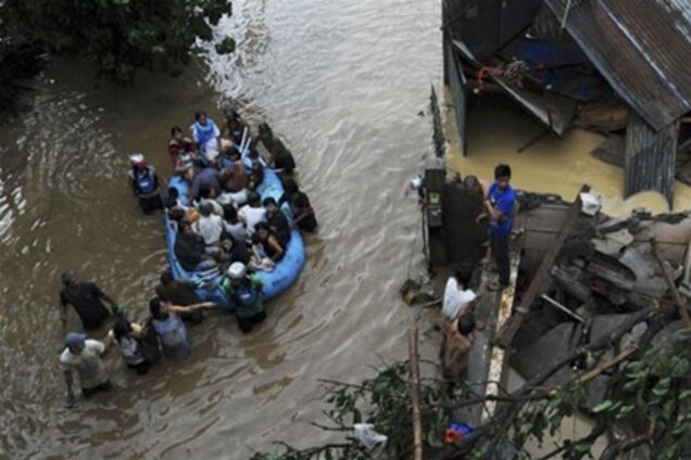 Растет число погибших в результате шторма на Филиппинах. Фото. Видео