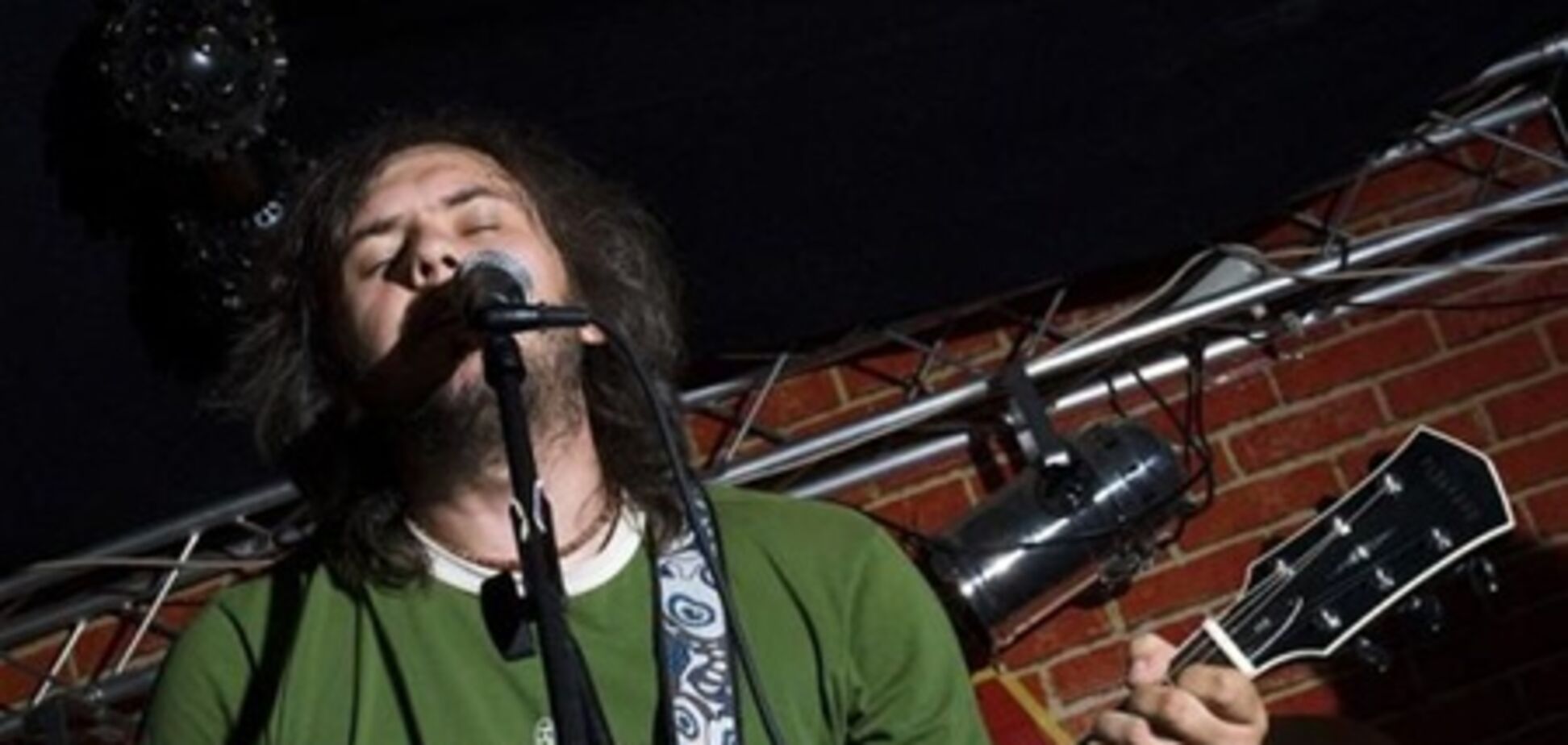 «Кролик в шляпе» прыгнул на «Диван»