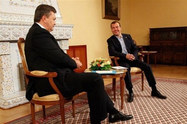 Медведєв хоче у вівторок зустрітися з Януковичем