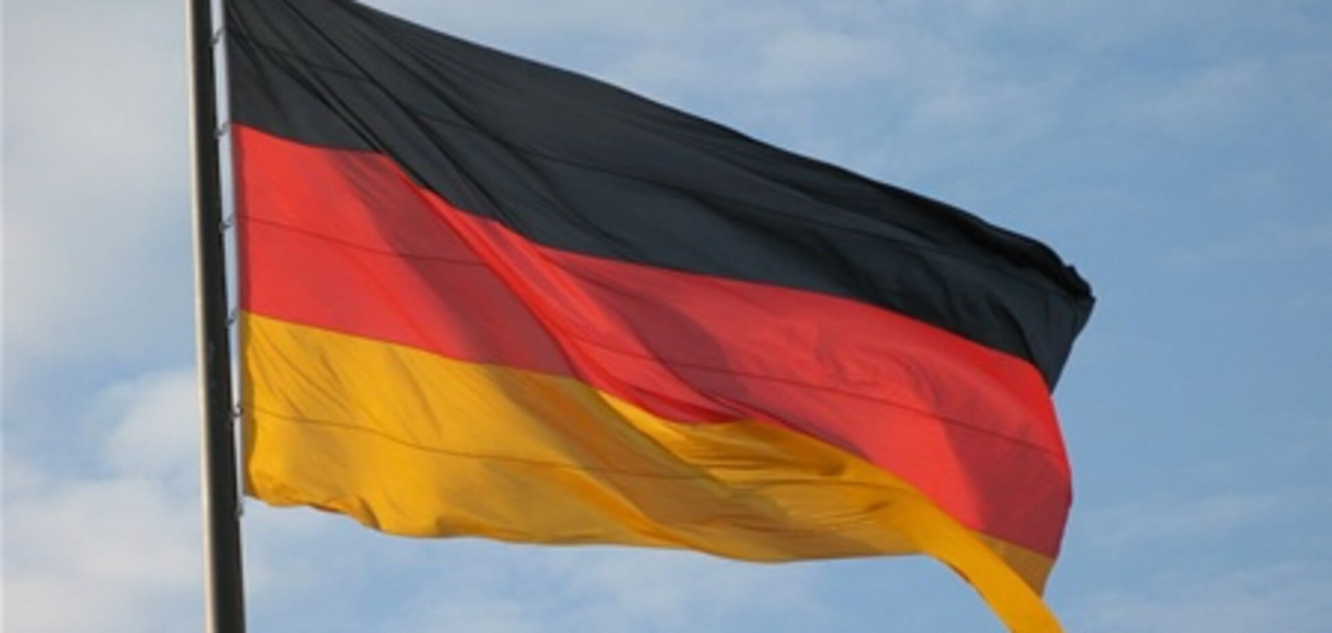 Германия объявила 'войну' неонацистам