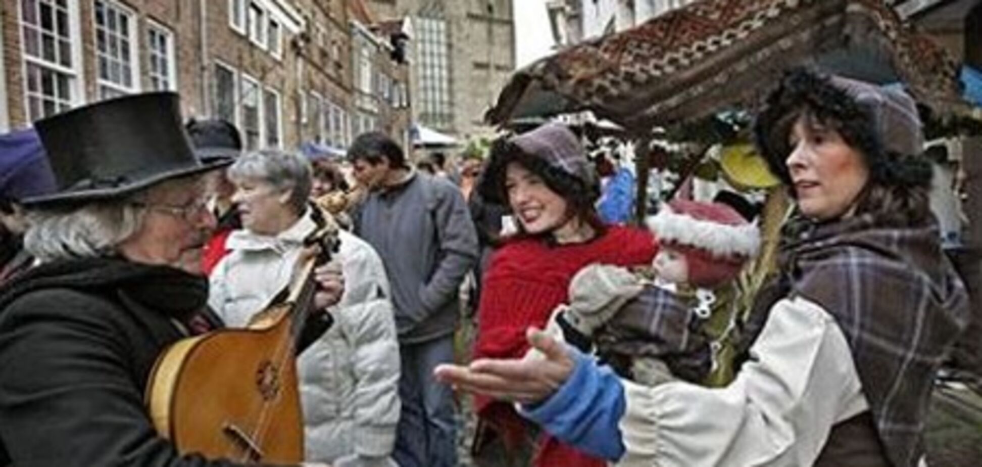 Персонажі Діккенса розгулюють по нідерландському Девентера