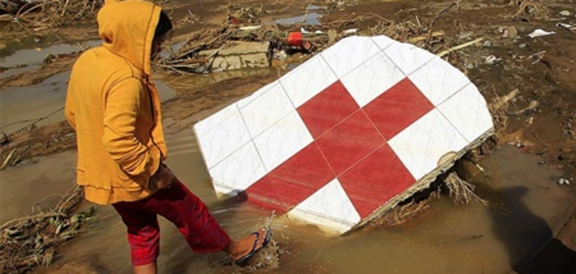 Число жертв наводнения на Филиппинах возросло до 713 человек