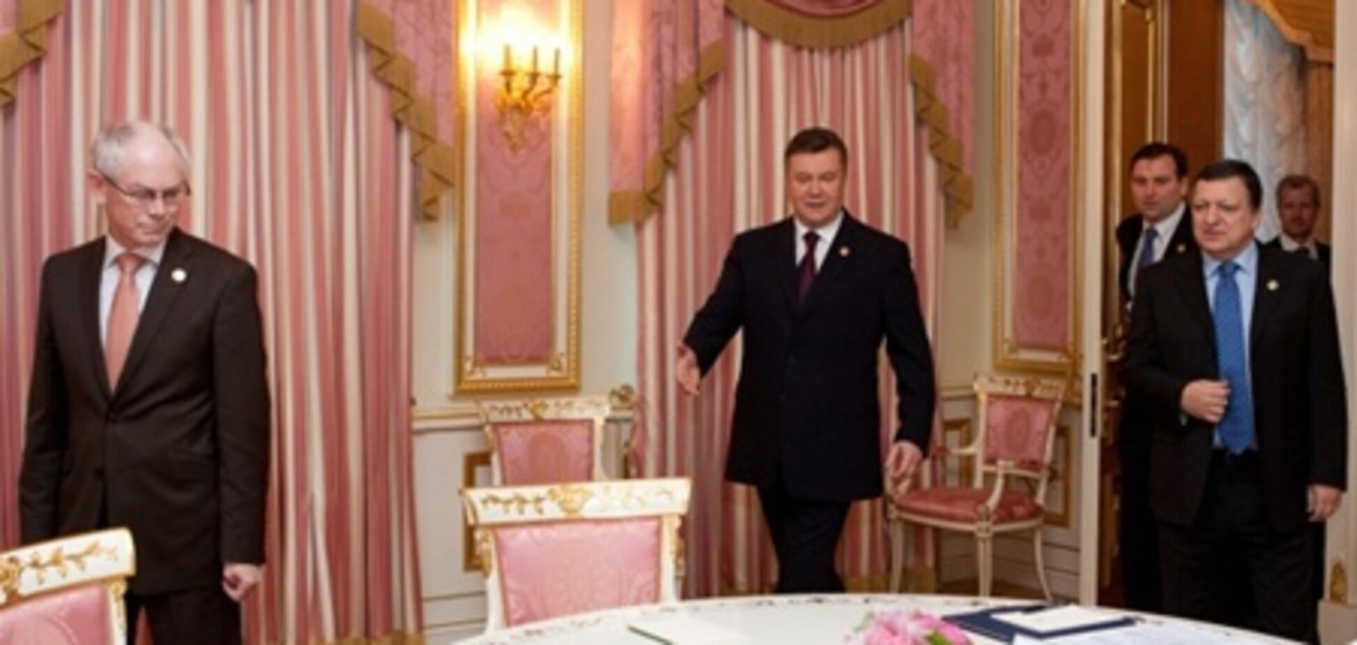 Янукович открыл 15-й Саммит Украина-ЕС