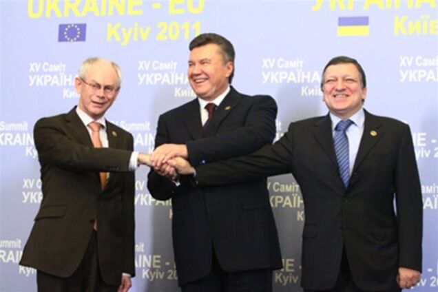 Янукович общается с лидерами ЕС в два раз дольше, чем предусматривалось