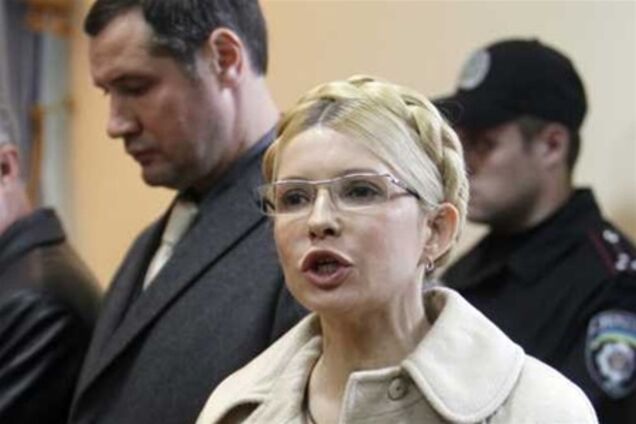 Тимошенко готова спати на підлозі і терпіти 'скотинячі' умови в камері