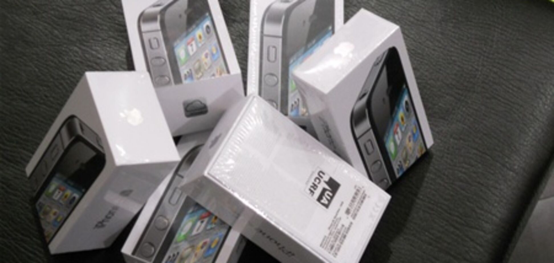 Первую партию iPhone 4S в Украине раскупили за 3 дня