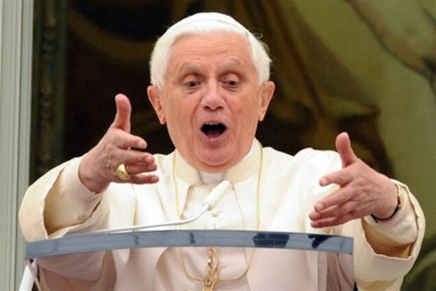 Папу Римського хочуть оштрафувати на 2500 євро