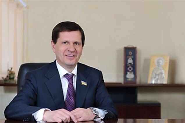 Костусев подал в отставку?