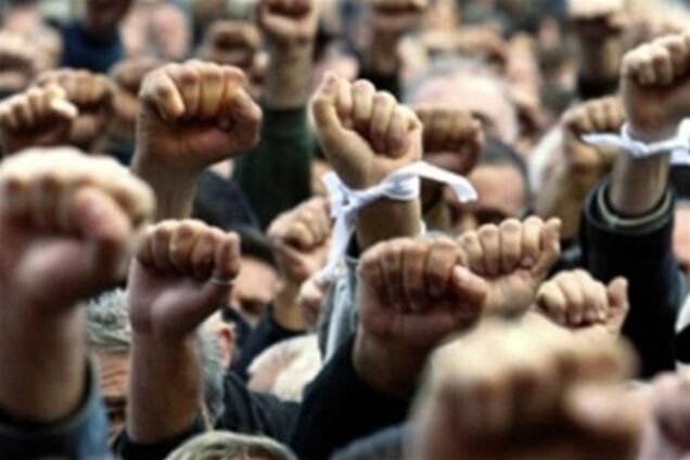 Регіонал: заборона мітингів - це не згортання демократії