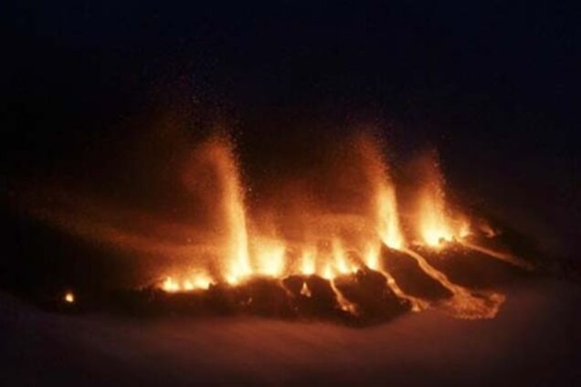 Исландия в шаге от кошмара: огромный вулкан пробуждается под ледником