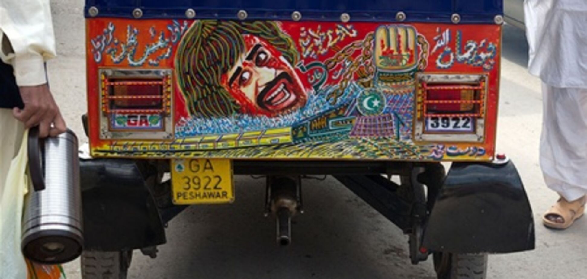 Сумасшедший тюнинг для грузовиков и автобусов. Фото