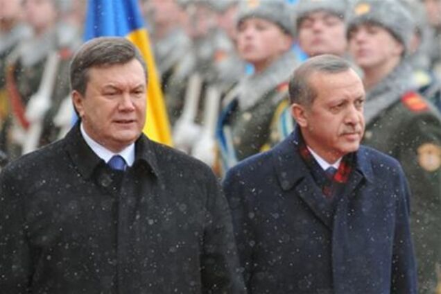 Янукович збирається до Туреччини