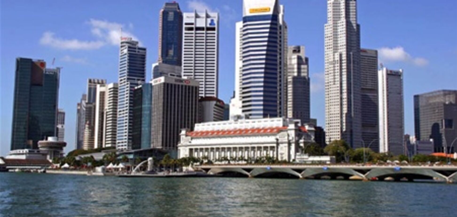 У Сінгапурі українцю загрожує биття палицями за приставання до стюардеси