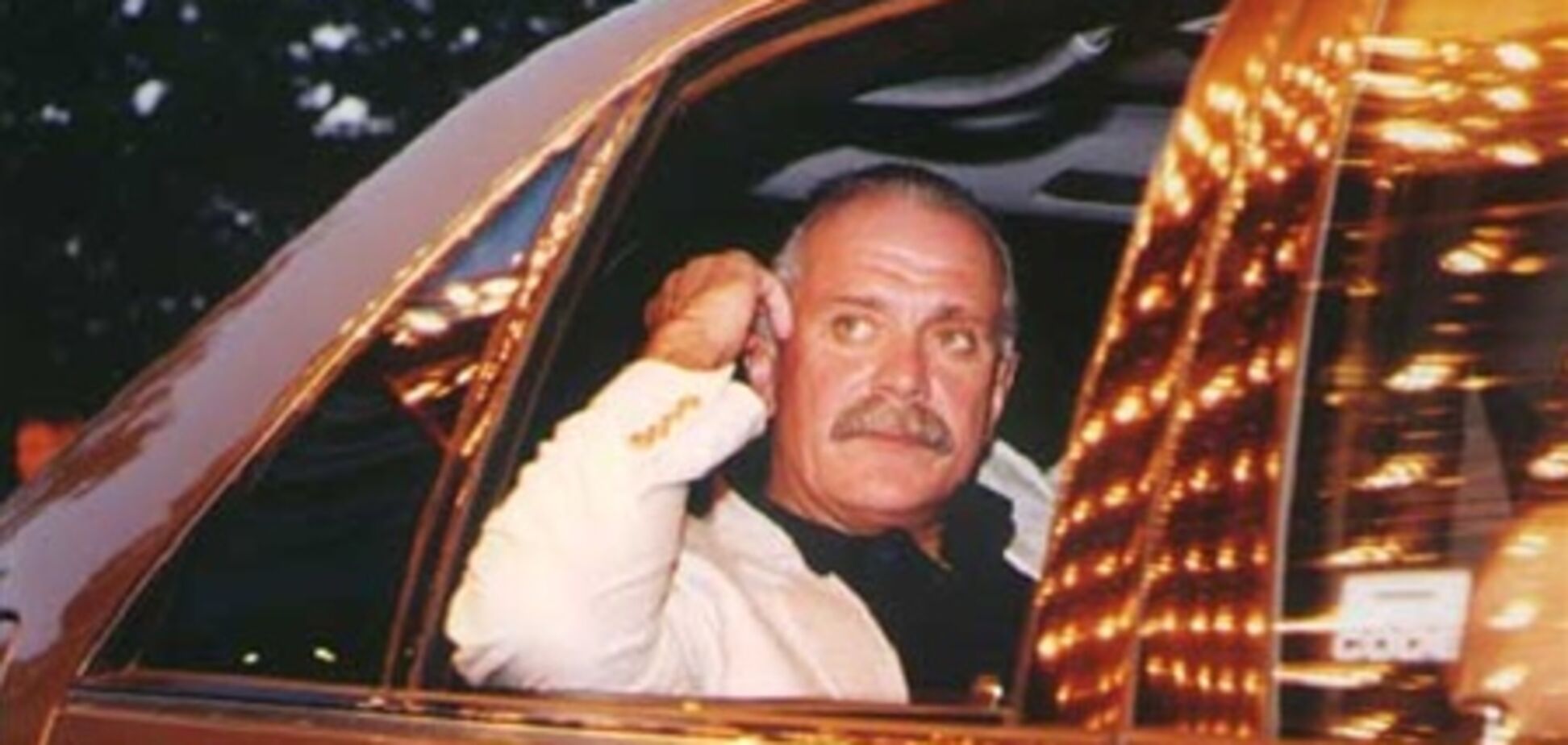 Михалков устроил эротическую вечеринку