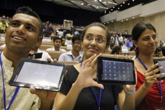 Индия создает супердешевый планшет второго поколения