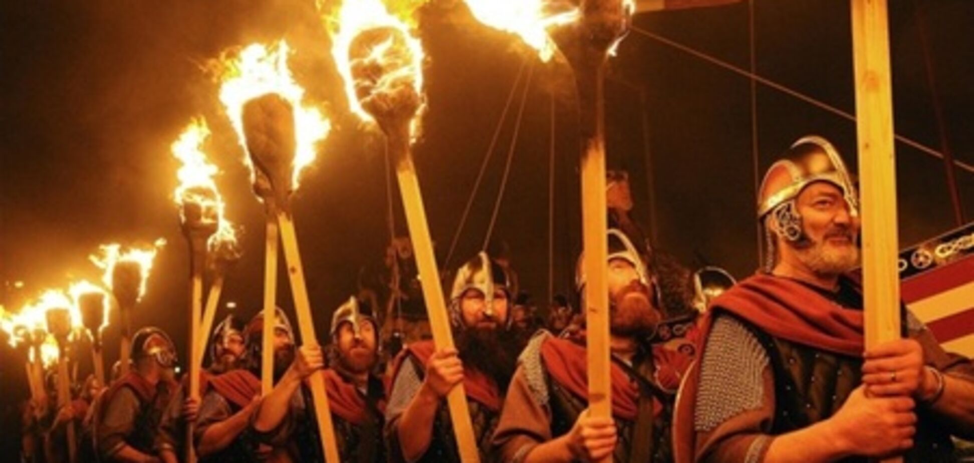 Крупнейший фестиваль огня пройдет в Шотландии