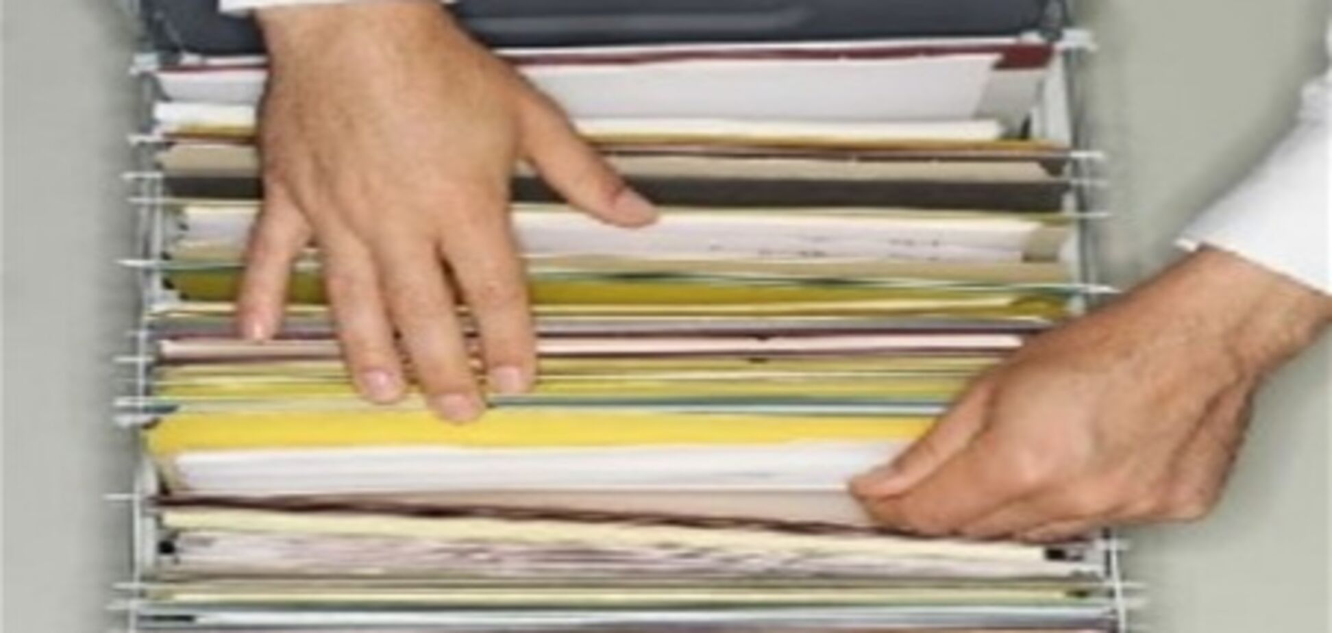 В Украине значительно подешевеют справки и документы