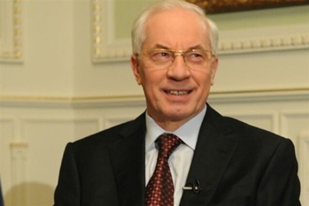 Азаров и Табачник поздравили спортсменов