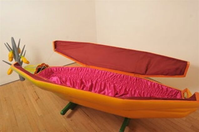 Веселые гробы становятся все популярнее. Фото