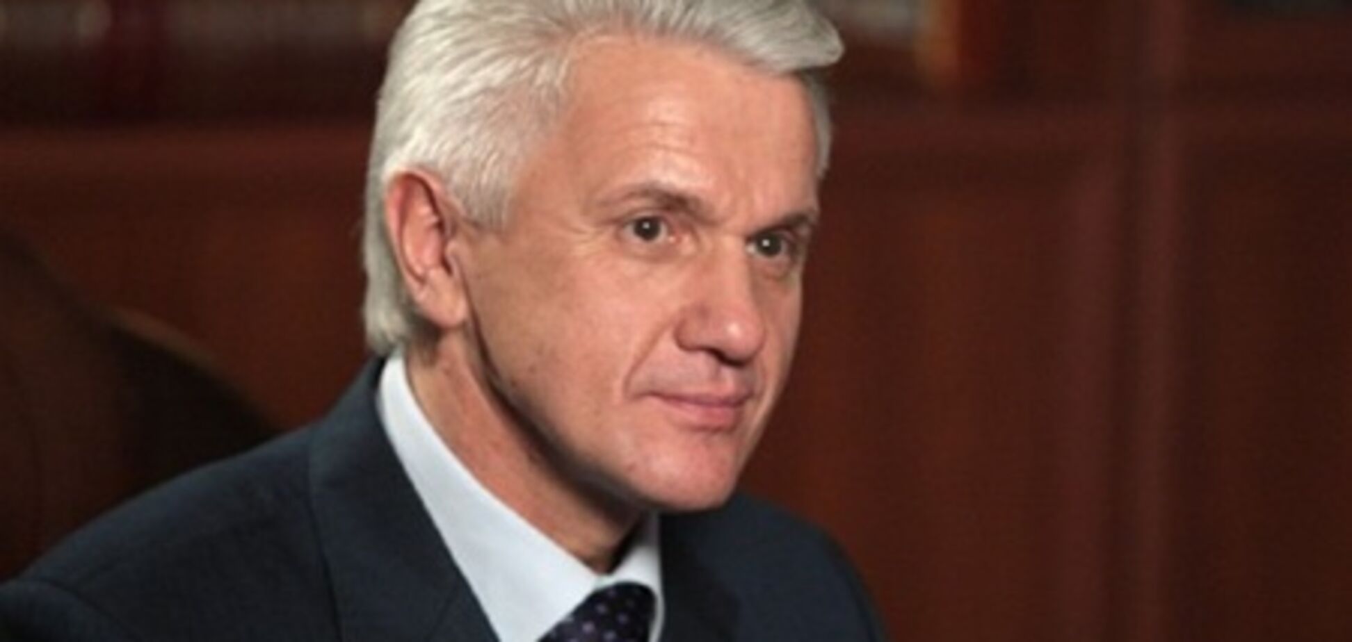 Пресс-служба Верховної Ради піарить благодійний фонд Литвина, який очолив його ж син