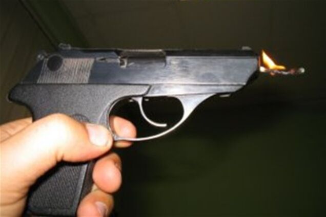 Кіровоград. Чоловік грабував аптеки за допомогою пістолета-запальнички