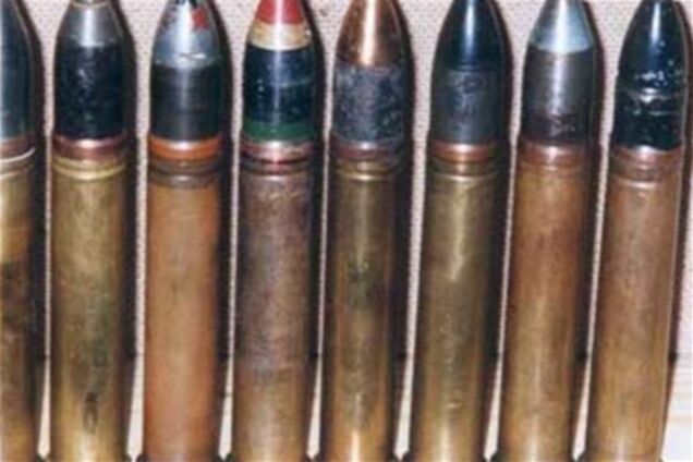 Горе-сапер хотів вичистити боеснаряд і здати на металобрухт, а залишився без руки