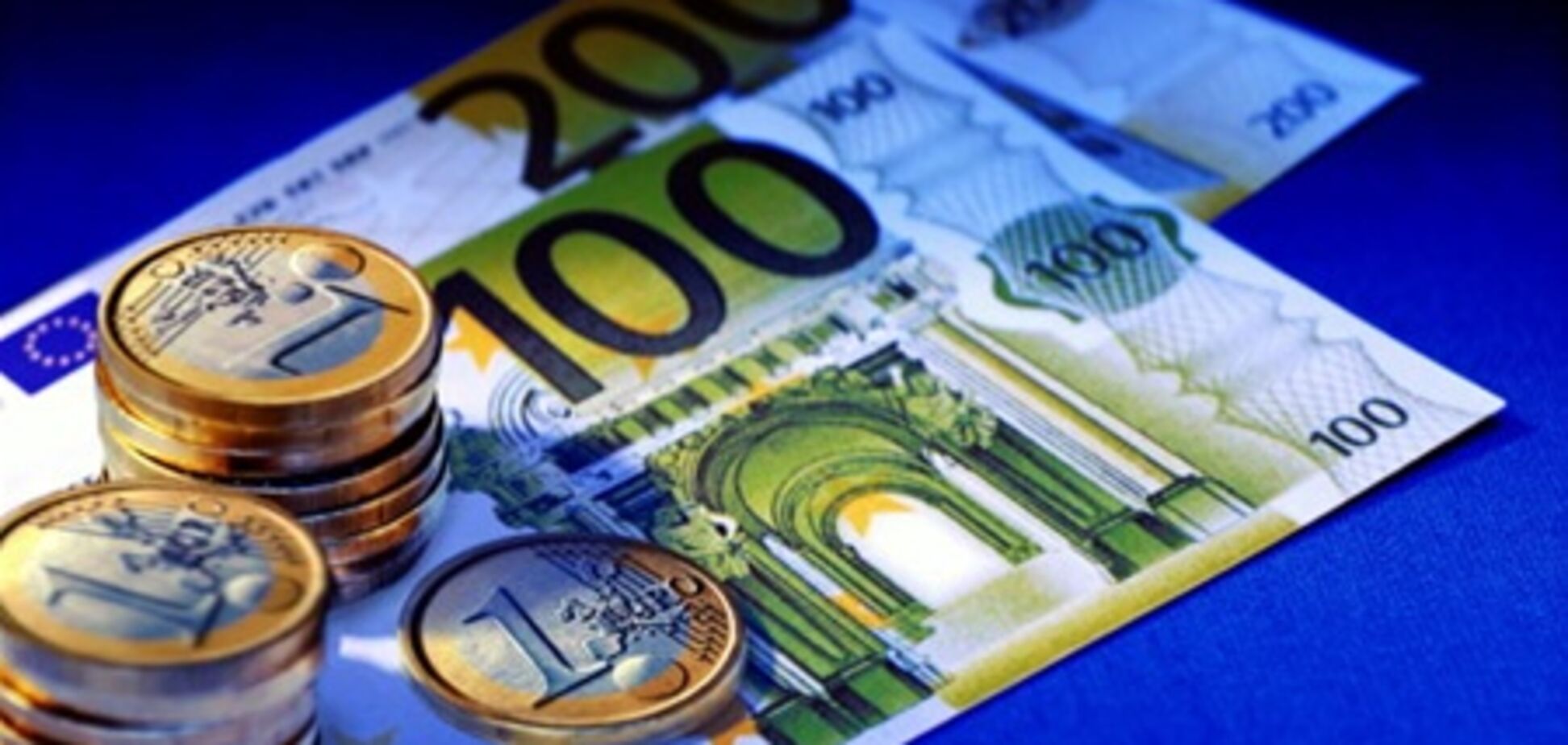 В Украине растут цены на доллар и евро