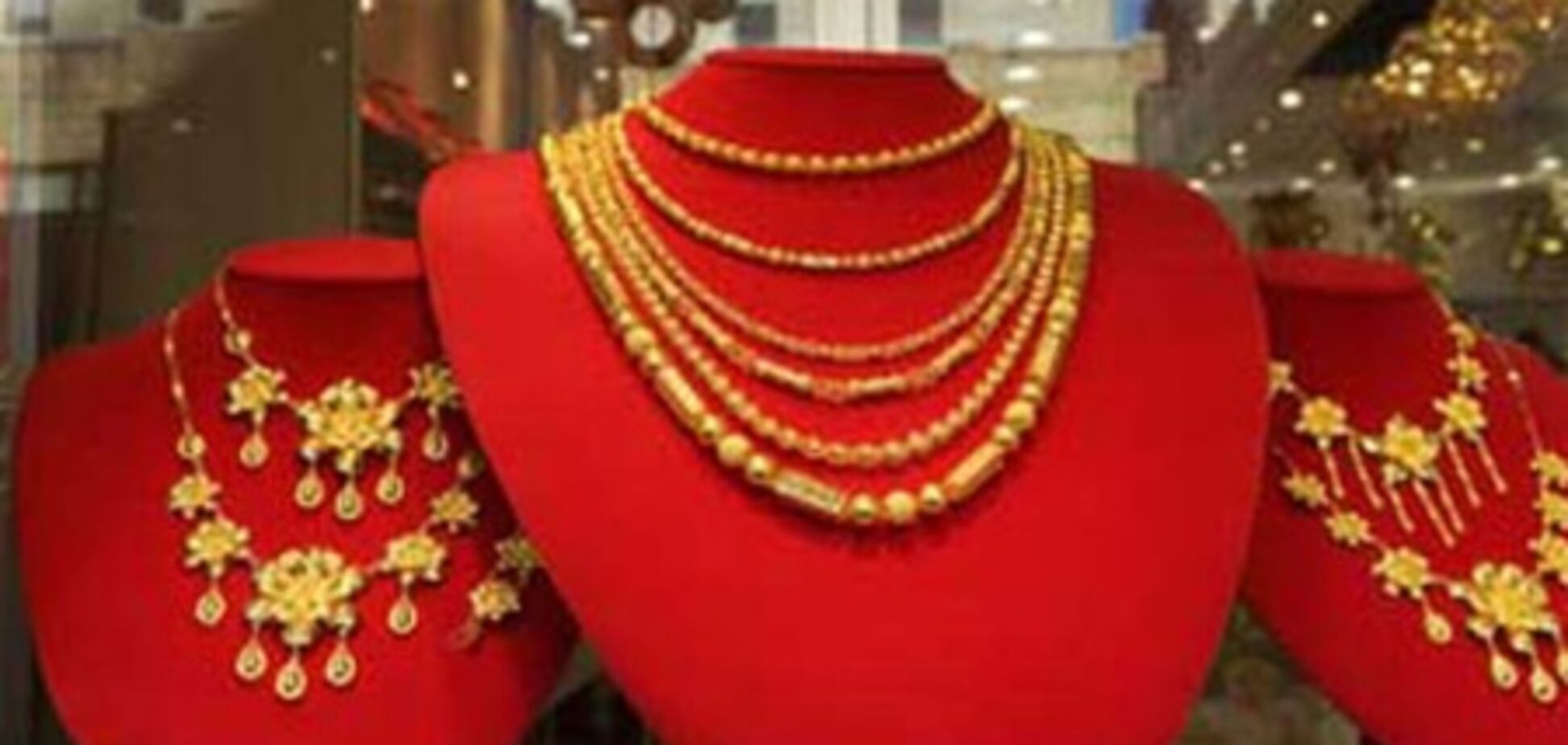 У Харкові пограбували два ювелірних магазини