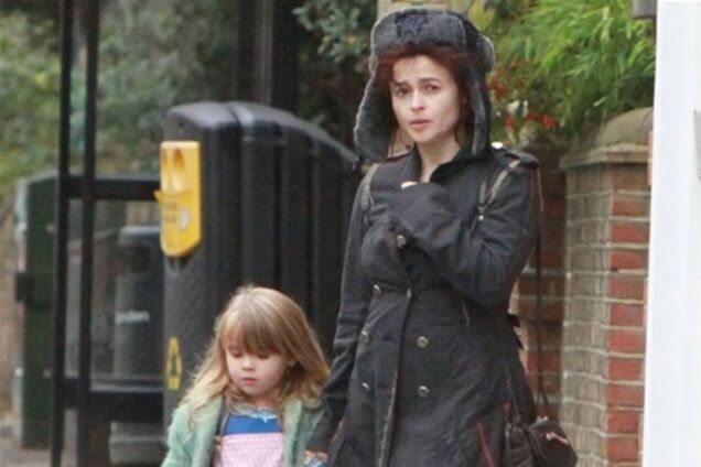 Девушки Картер отправились в супермаркет