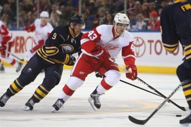 НХЛ. Седьмая победа 'Детройта', успех 'Миннесоты', три очка Ягра