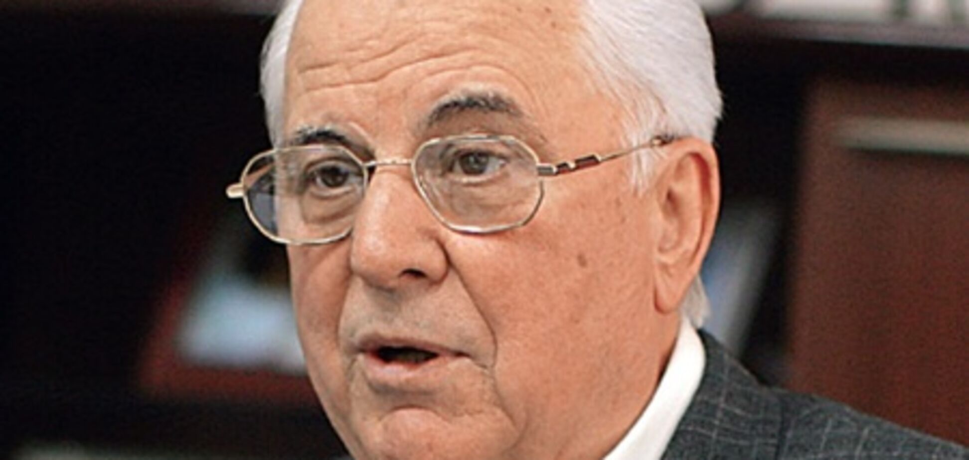 Кравчук: Тимошенко з-за грат може мати колосальну силу