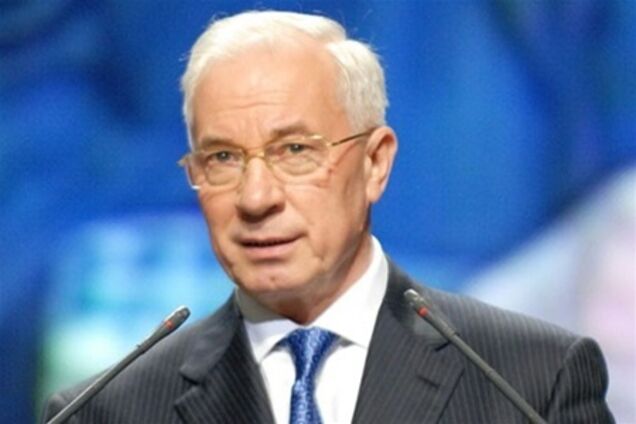 Росія чекає, поки Україна зануриться в боргову яму - Азаров