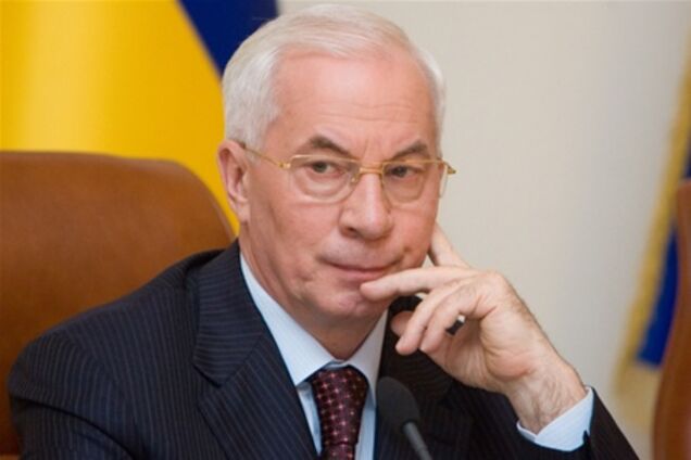 Азаров: рейтинги – это несерьезно  