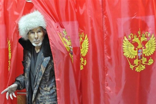 Единая Россия сдает позиции