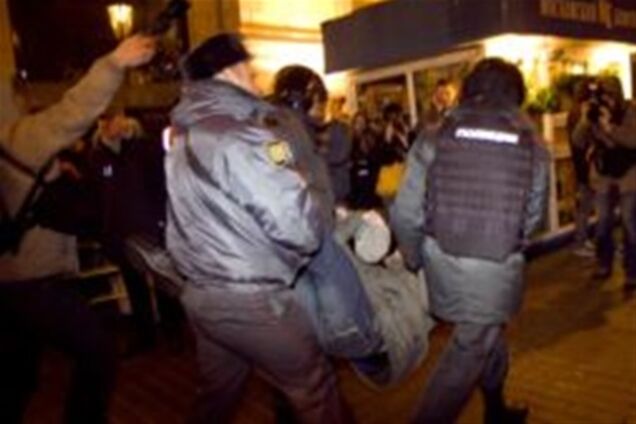 В России в день выборов задержали около 350 оппозиционеров  